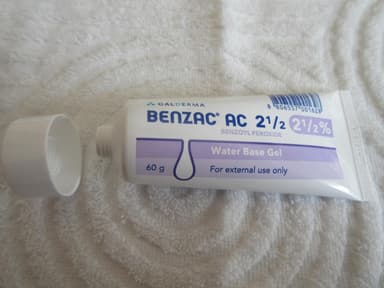 ベンザックAC水性ゲル2.5％ 【1本60g】 レビュー投稿画像 サムネイル